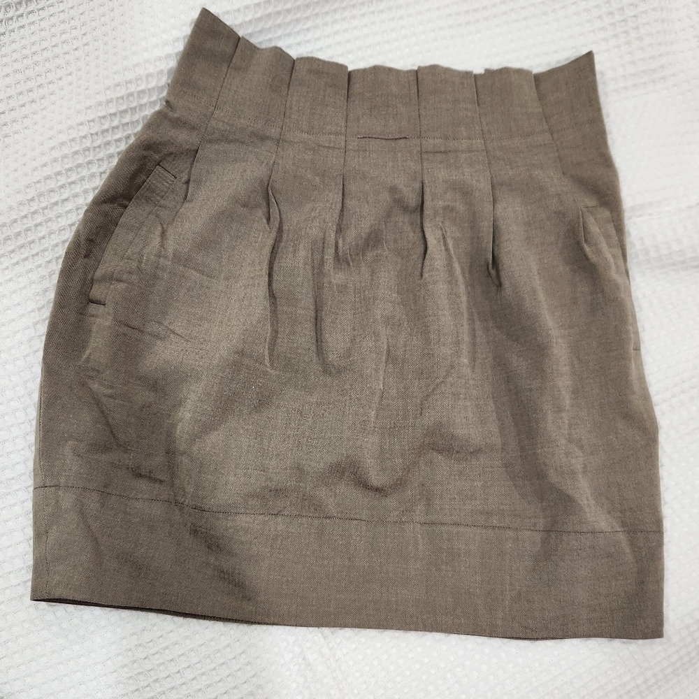 BCBG size 6 skirt